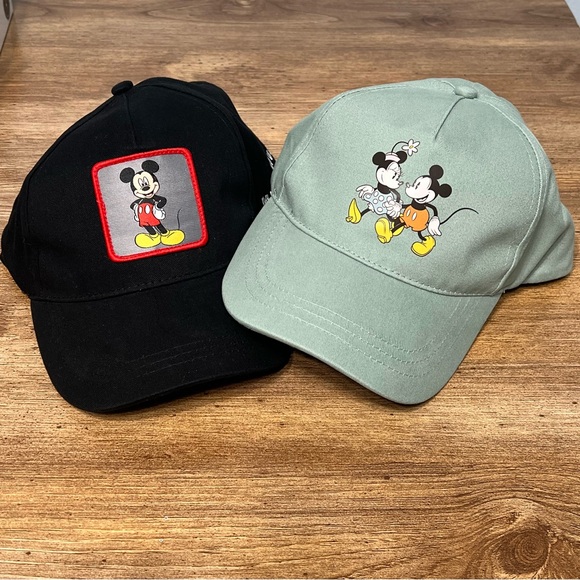 Disney Accessories - Disney Mickey and Minnie Hats 2 Piece New